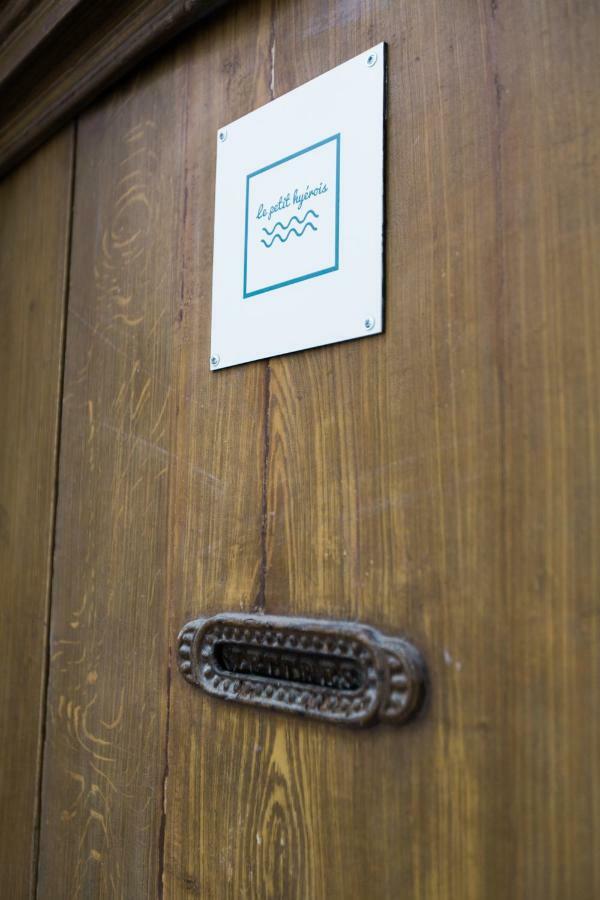 Le Petit Hyerois Apartment Hyeres Exterior photo